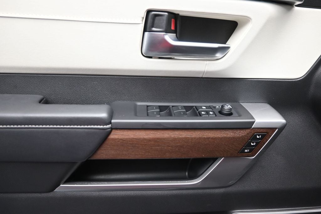 2025 Toyota Sequoia Capstone
