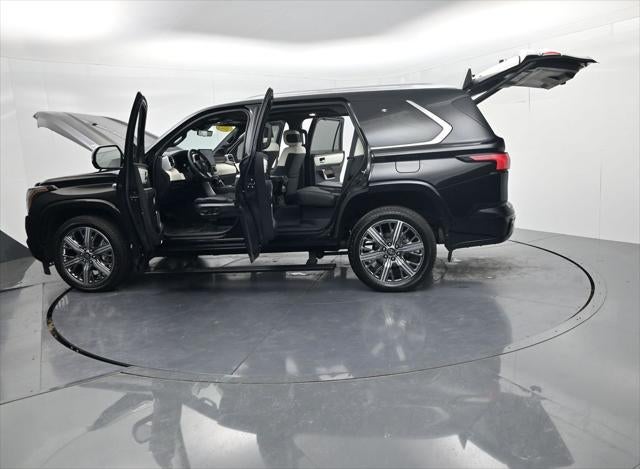 2025 Toyota Sequoia Capstone