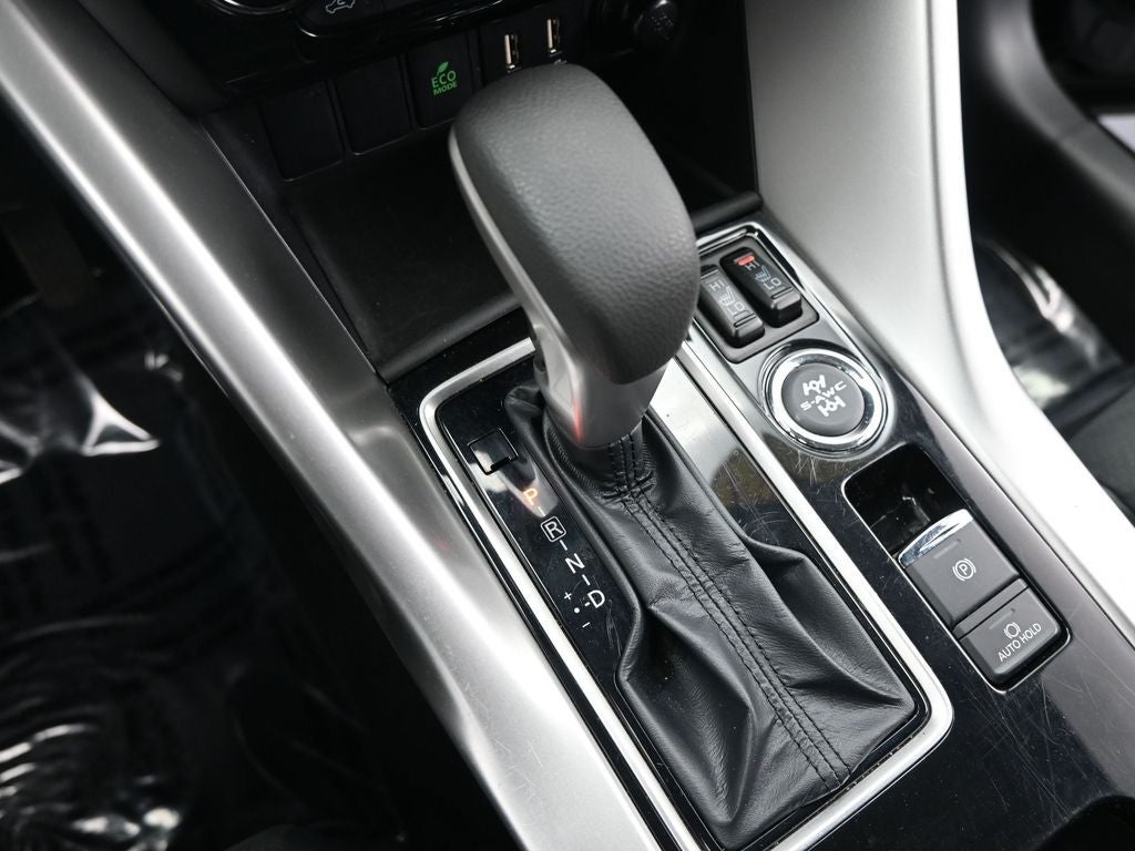 2024 Mitsubishi Eclipse Cross SE