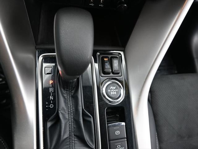 2025 Mitsubishi Eclipse Cross SE