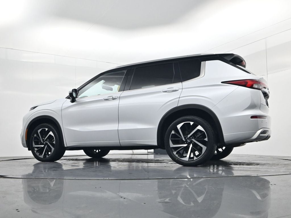 2023 Mitsubishi Outlander SEL Black Edition