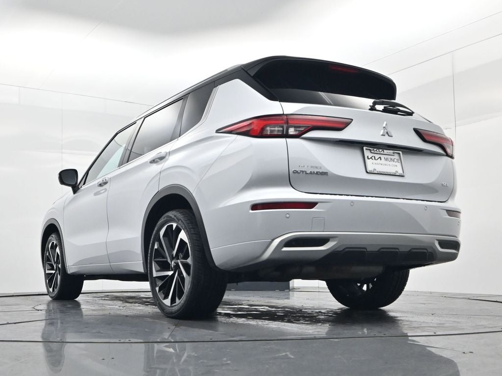 2023 Mitsubishi Outlander SEL Black Edition