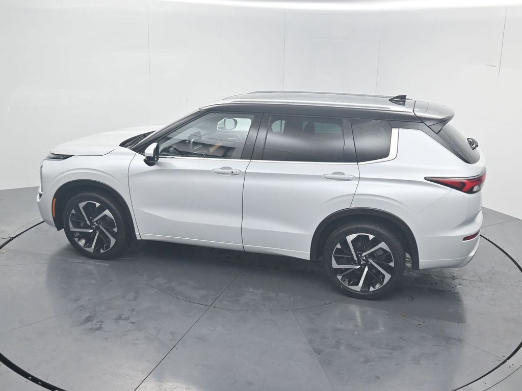 2023 Mitsubishi Outlander SEL Black Edition