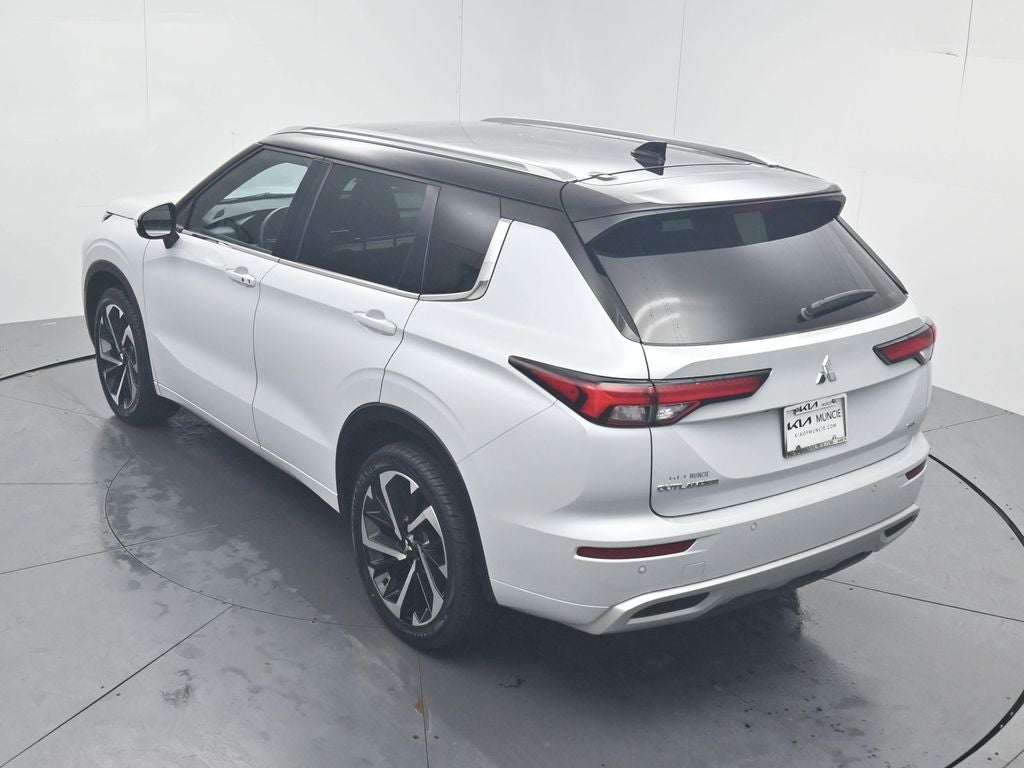 2023 Mitsubishi Outlander SEL Black Edition