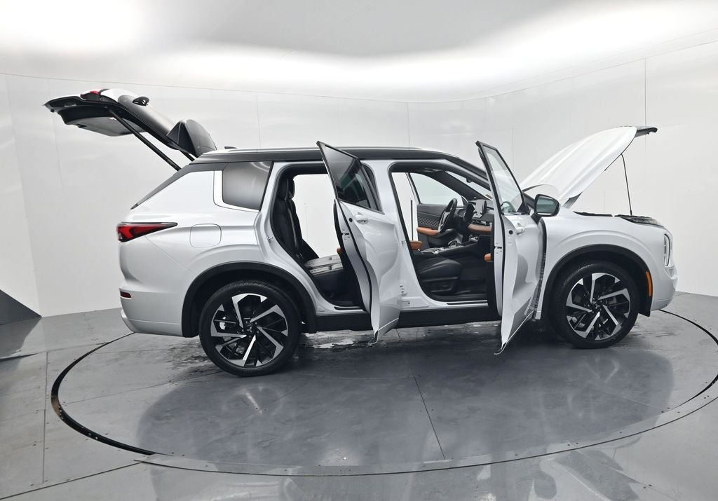 2023 Mitsubishi Outlander SEL Black Edition