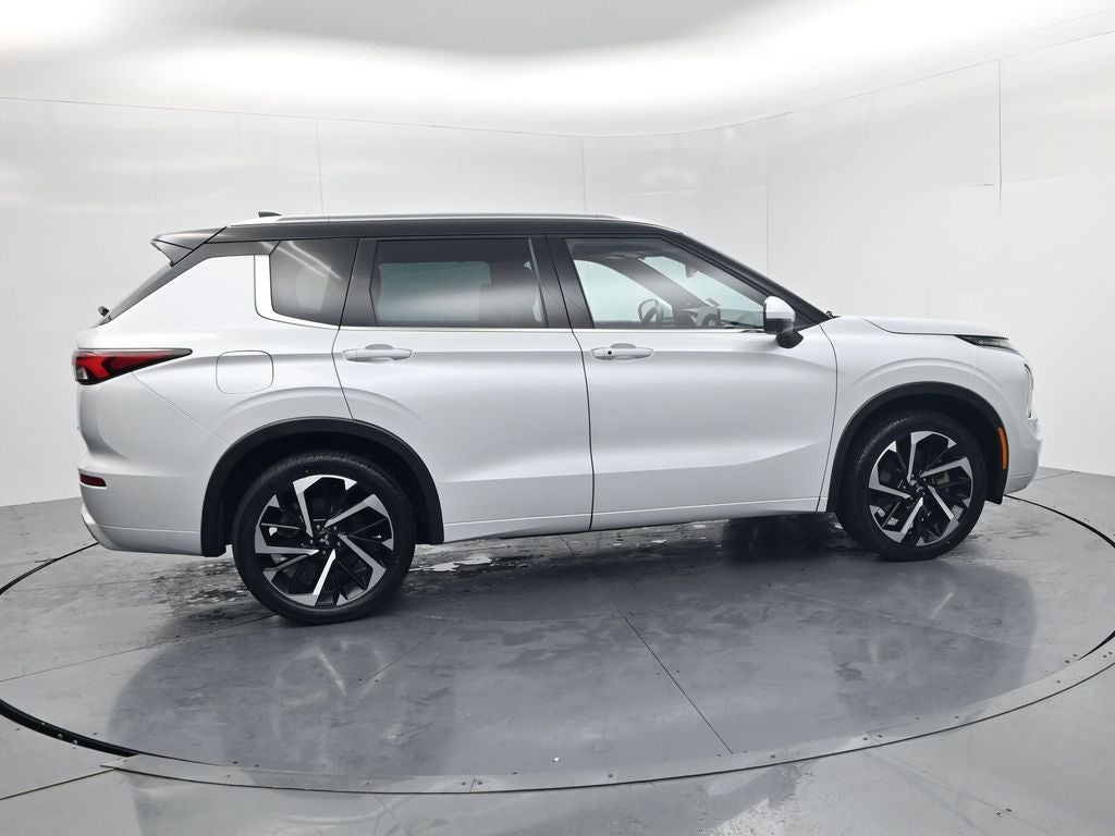 2023 Mitsubishi Outlander SEL Black Edition