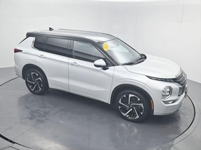 2023 Mitsubishi Outlander SEL Black Edition