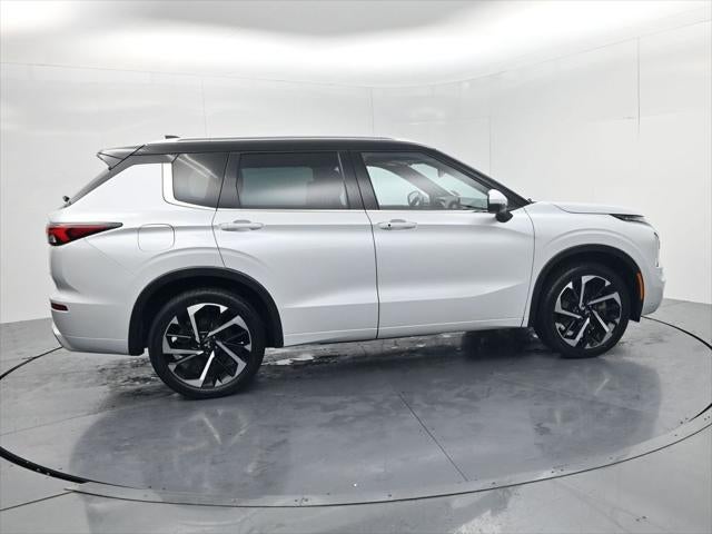 2023 Mitsubishi Outlander SEL Black Edition