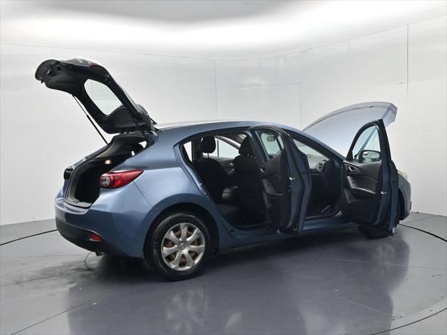 2015 Mazda Mazda3 i Sport