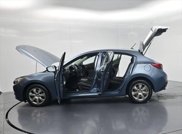 2015 Mazda Mazda3 i Sport