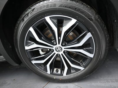 2024 Toyota Crown XLE