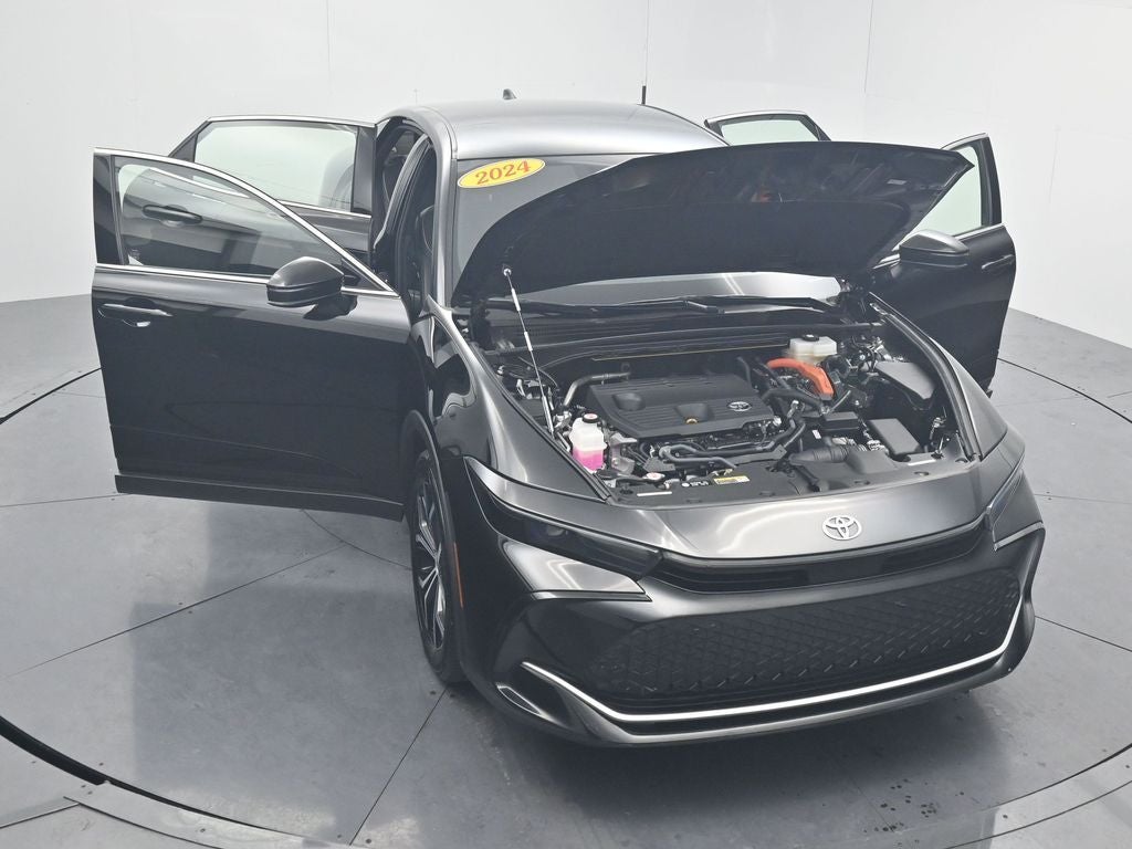 2024 Toyota Crown XLE