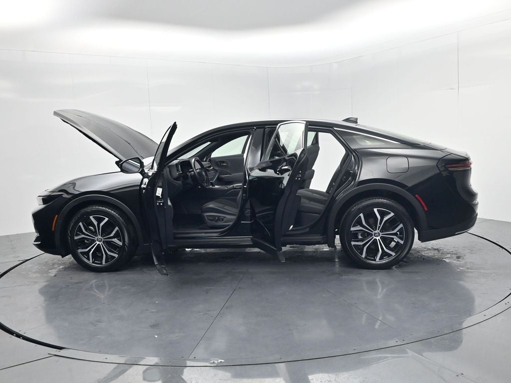 2024 Toyota Crown XLE