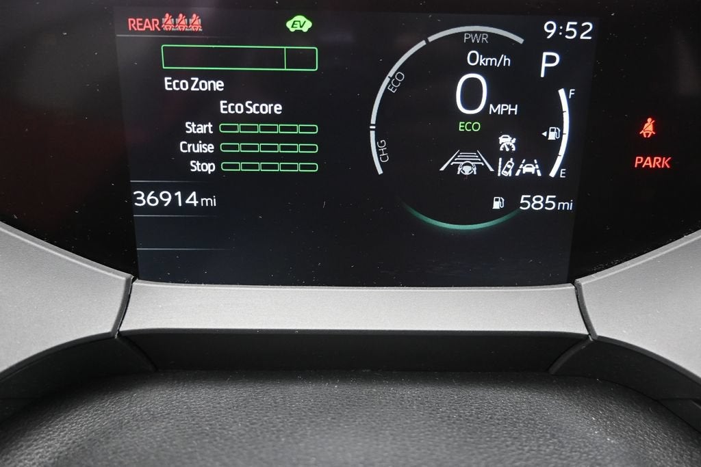2025 Toyota Prius LE