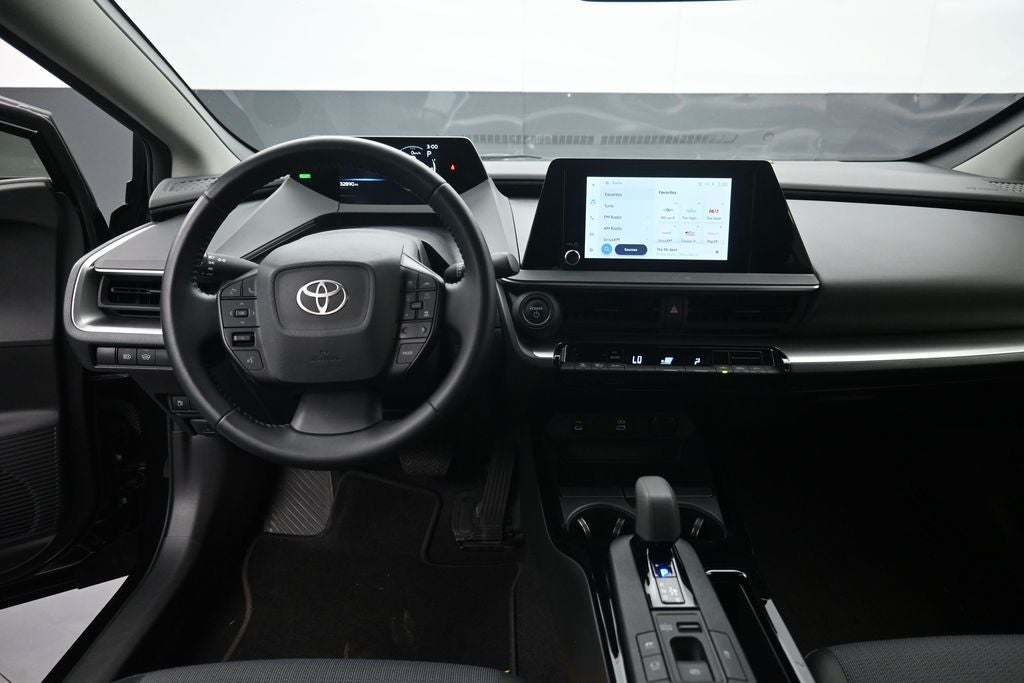 2025 Toyota Prius LE