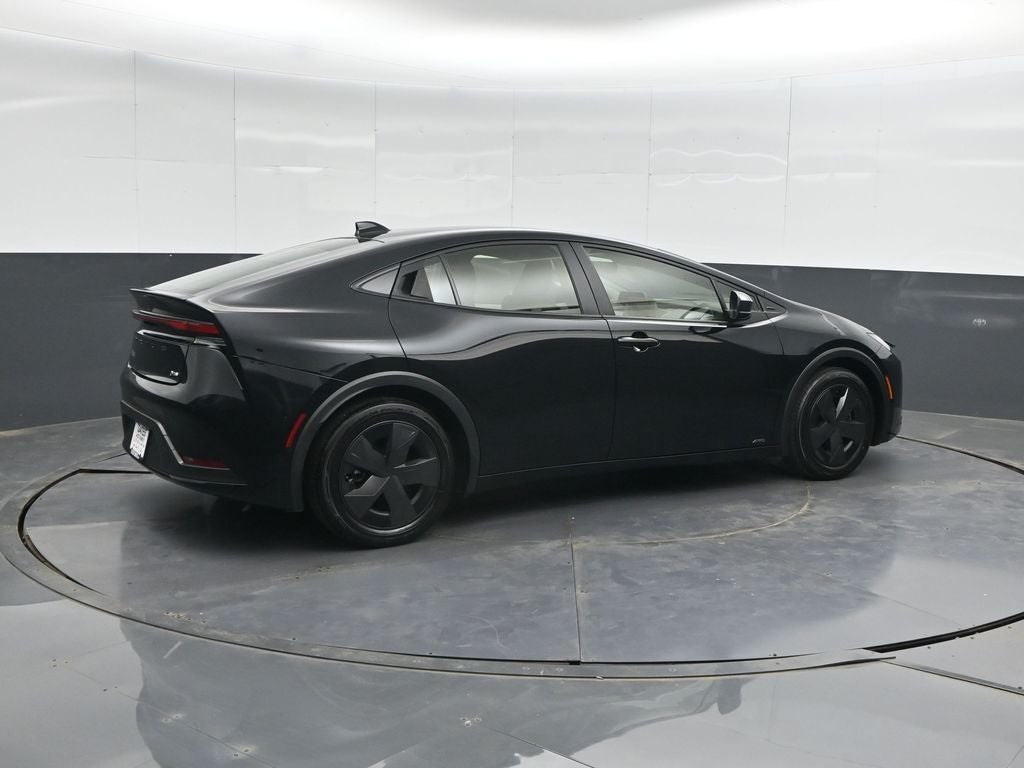 2025 Toyota Prius LE