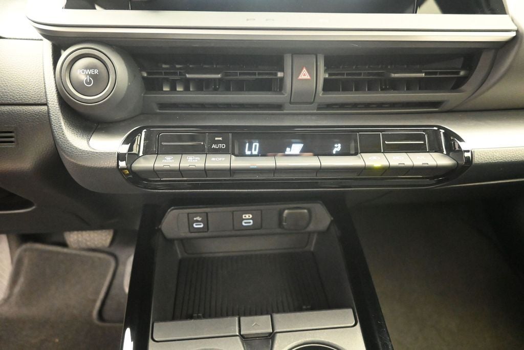 2025 Toyota Prius LE