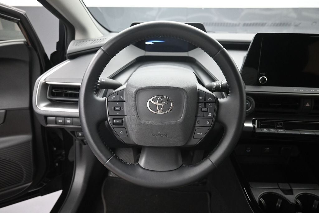 2025 Toyota Prius LE