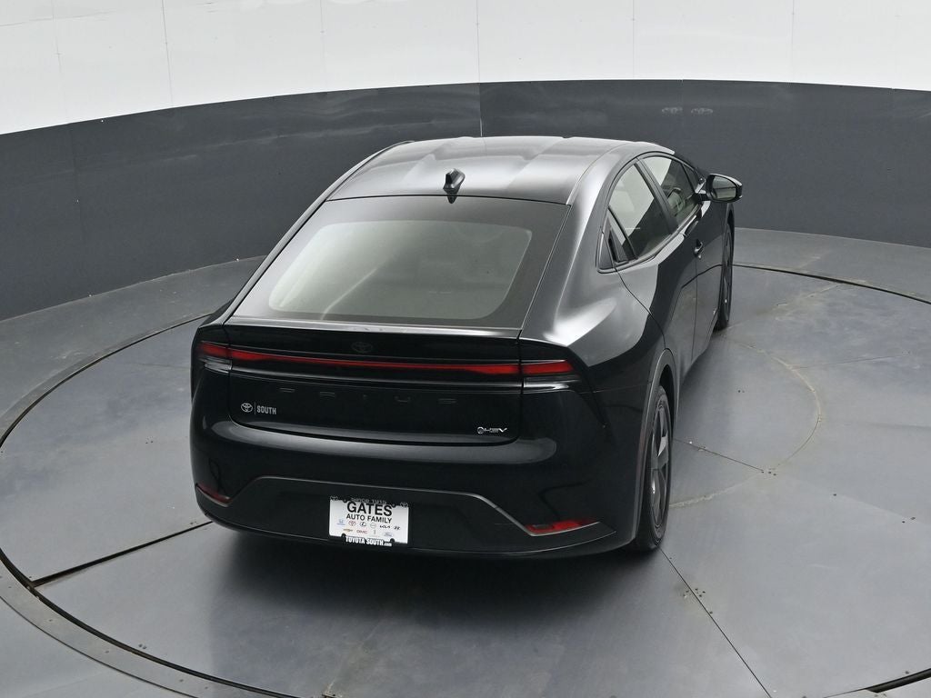 2025 Toyota Prius LE