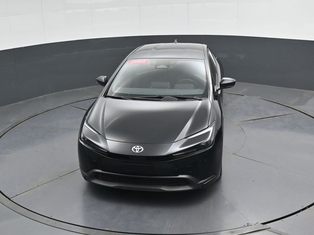 2025 Toyota Prius LE