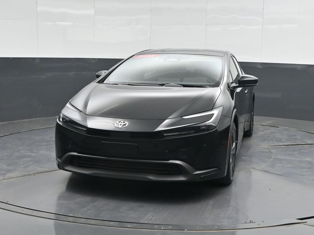2025 Toyota Prius LE