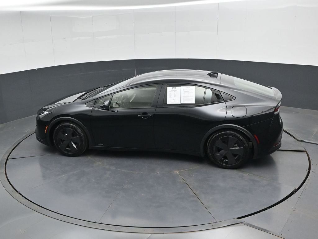 2025 Toyota Prius LE