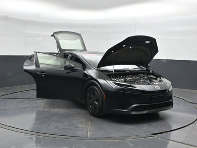 2025 Toyota Prius LE