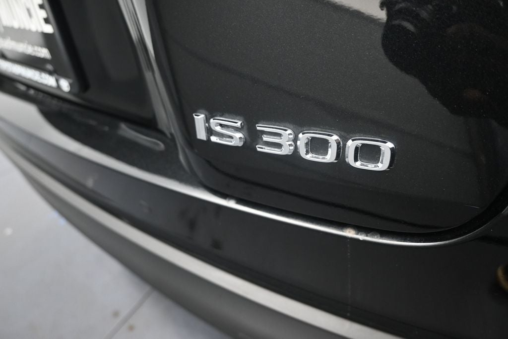 2024 Lexus IS 300