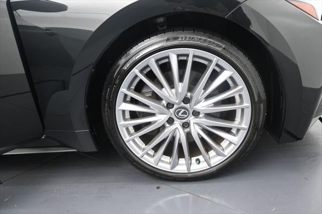 2024 Lexus IS 300