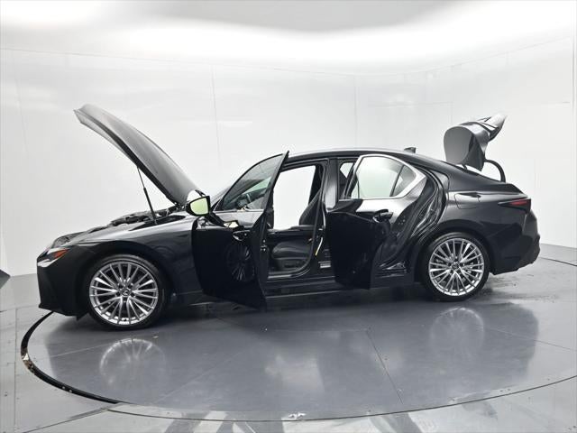 2024 Lexus IS 300