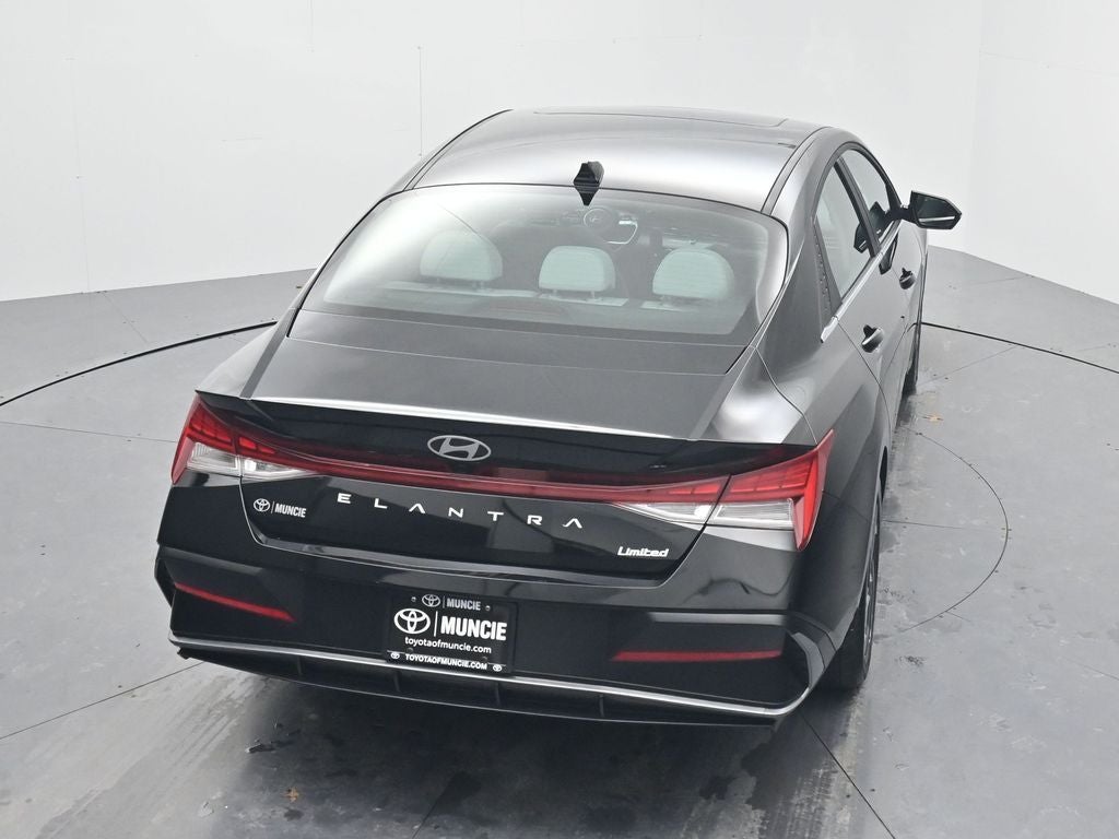2025 Hyundai Elantra Limited
