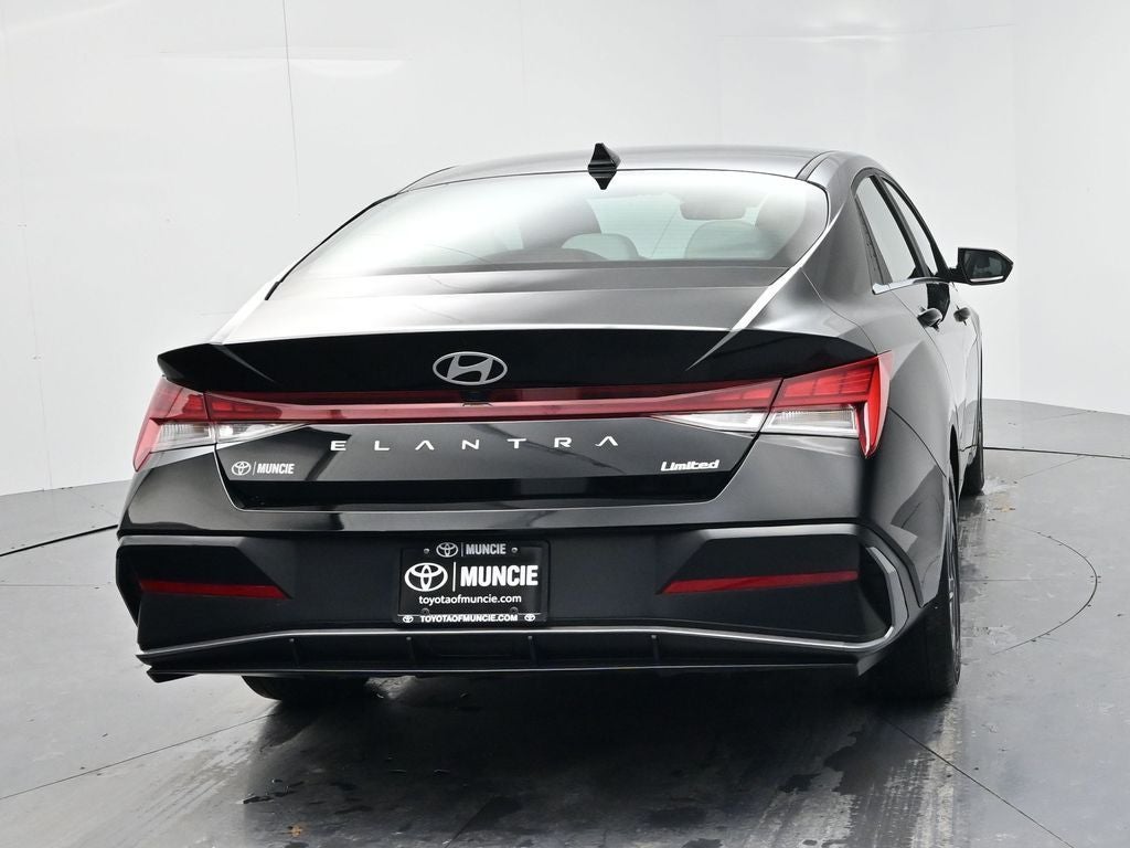 2025 Hyundai Elantra Limited