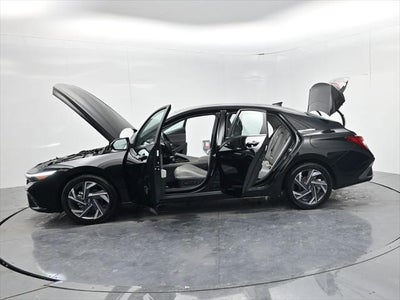 2025 Hyundai Elantra Limited
