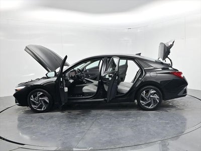 2025 Hyundai Elantra Limited