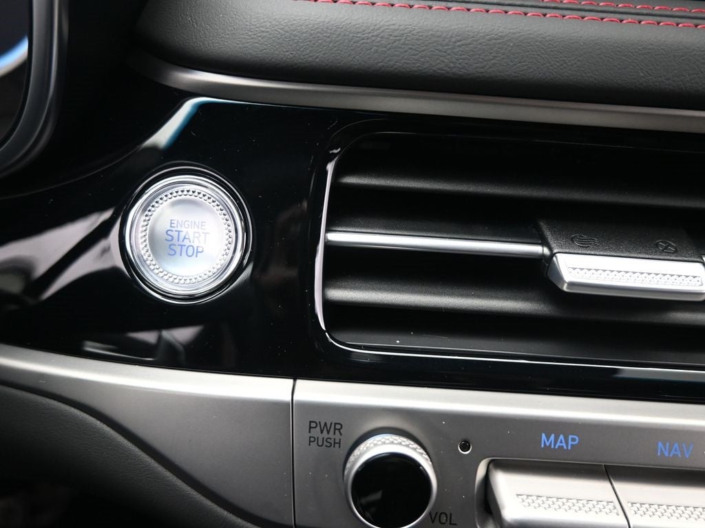 2025 Genesis G70 3.3T Sport Prestige