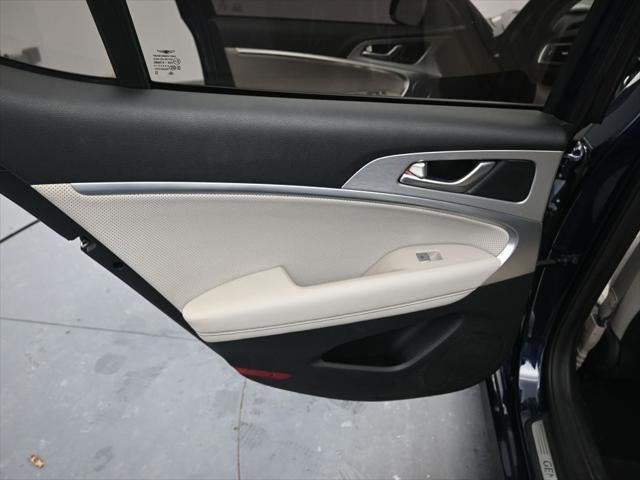 2019 Genesis G70 3.3T Advanced