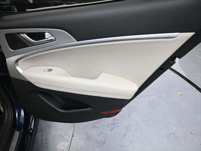 2019 Genesis G70 3.3T Advanced