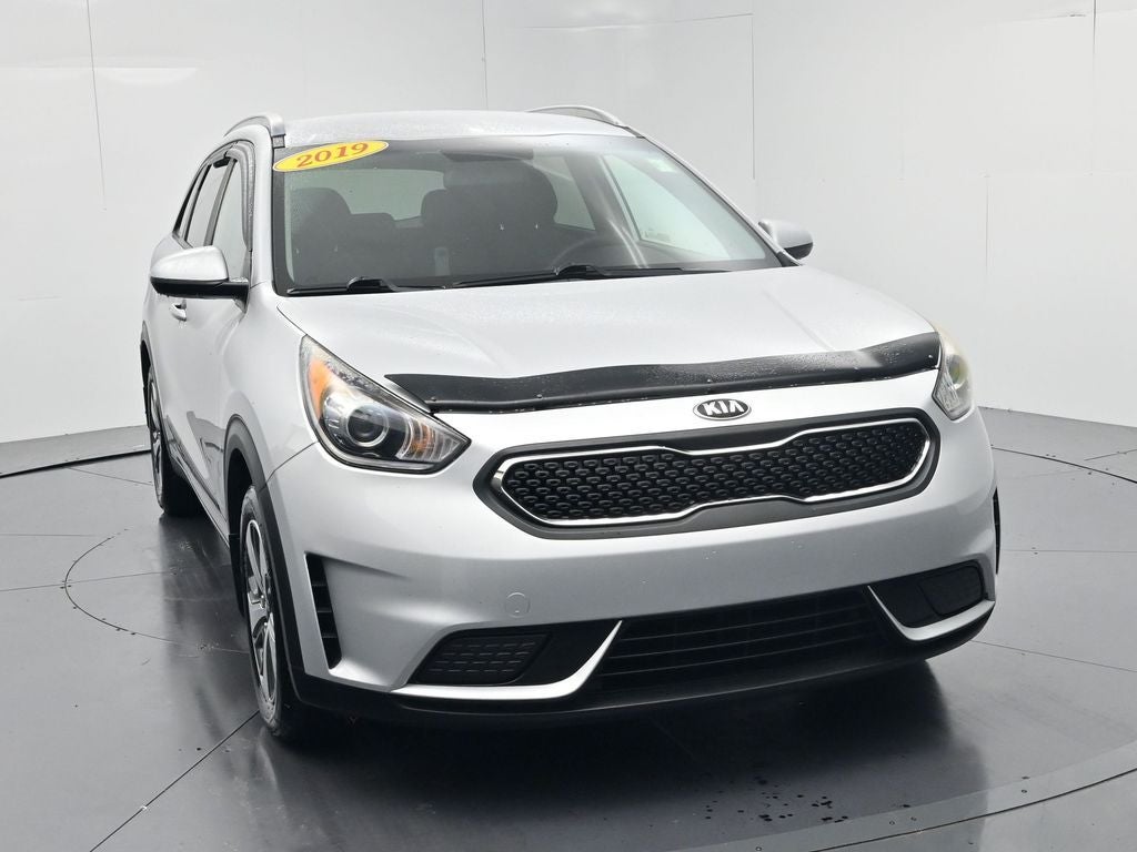 Used 2019 Kia Niro LX with VIN KNDCB3LC1K5253526 for sale in Muncie, IN