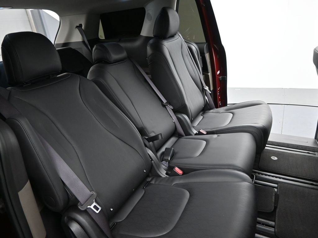 2025 Kia Carnival Hybrid SX