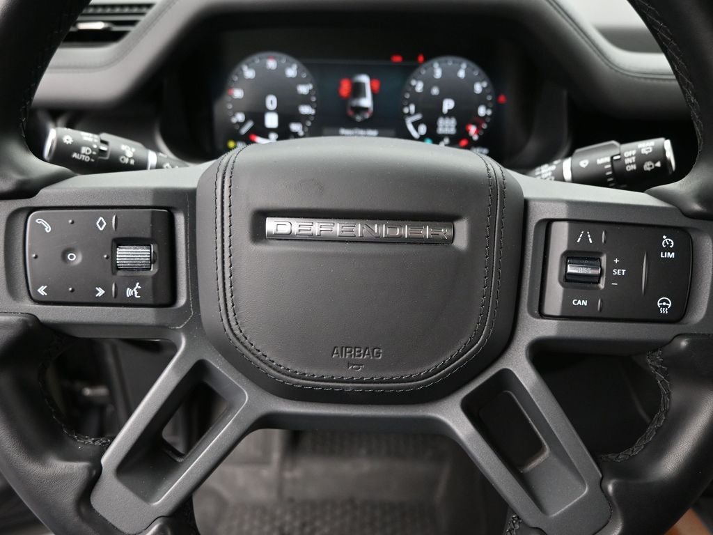 2023 Land Rover Defender 130 X-Dynamic SE