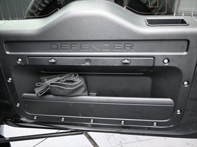 2023 Land Rover Defender 130 X-Dynamic SE