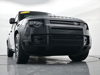 2023 Land Rover Defender 130 X-Dynamic SE
