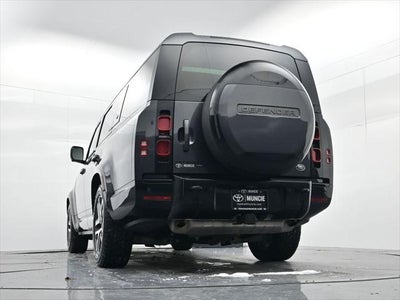 2023 Land Rover Defender 130 X-Dynamic SE