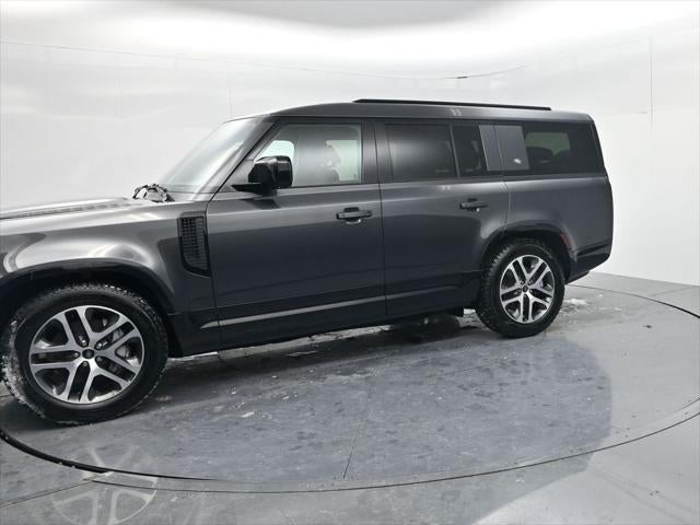 2023 Land Rover Defender 130 X-Dynamic SE