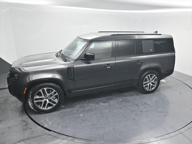2023 Land Rover Defender 130 X-Dynamic SE