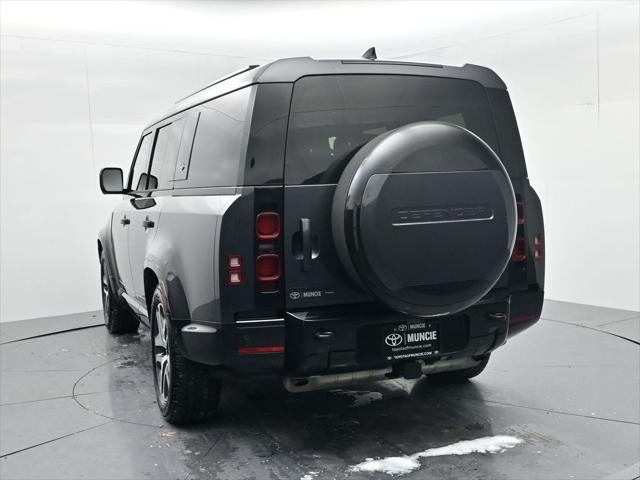 2023 Land Rover Defender 130 X-Dynamic SE