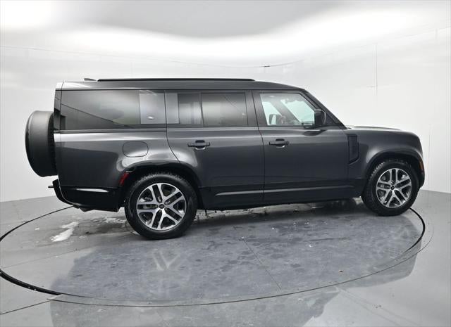2023 Land Rover Defender 130 X-Dynamic SE