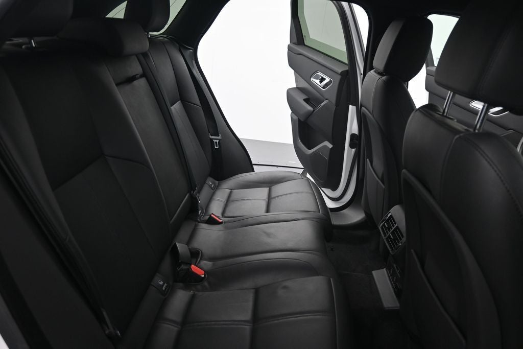 2025 Land Rover Range Rover Velar Dynamic SE