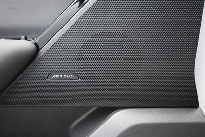 2025 Land Rover Range Rover Velar Dynamic SE