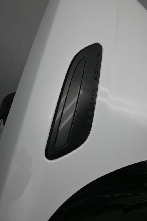2025 Land Rover Range Rover Velar Dynamic SE